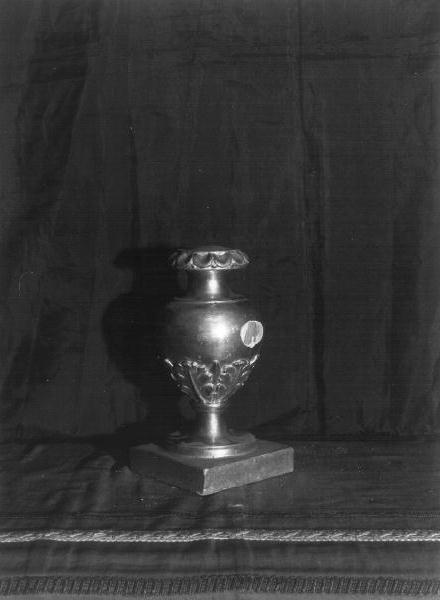 vaso d'altare con composizione floreale, opera isolata - bottega ligure (seconda metà sec. XIX)