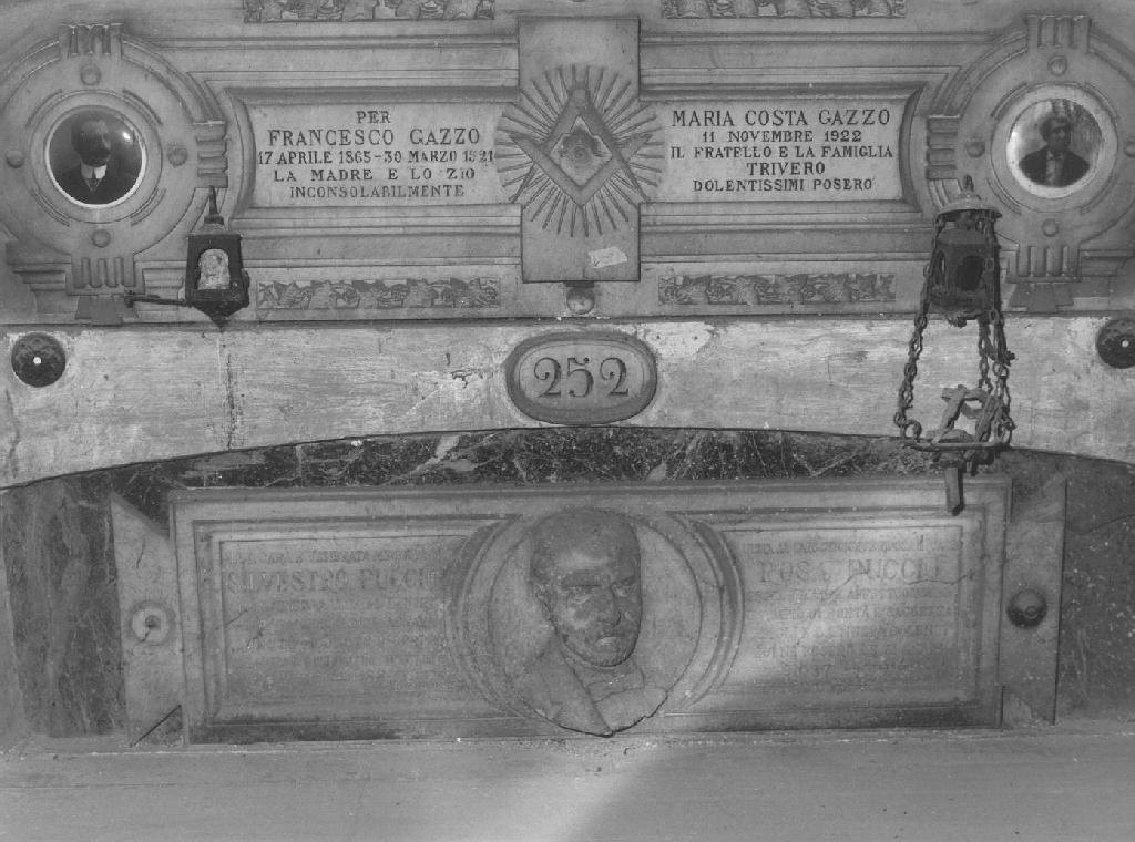 busto ritratto d'uomo (monumento funebre, opera isolata) - PRODUZIONE GENOVESE (ultimo quarto sec. XIX)