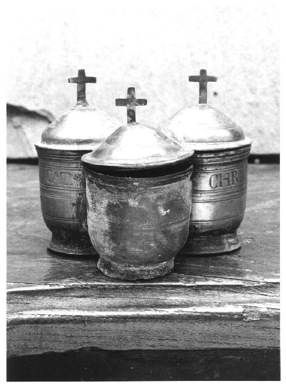 vasetti per oli santi, insieme - bottega genovese (seconda metà sec. XVIII)