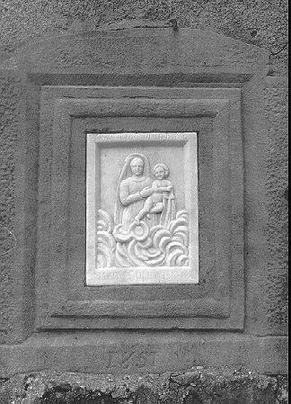 MADONNA DI MONTENERO (rilievo) - ambito apuano (sec. XIX)