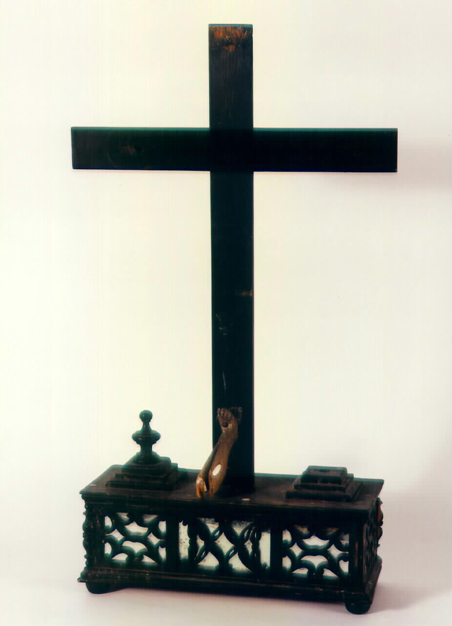 croce d'altare - produzione siciliana (Seconda metà sec. XIX)