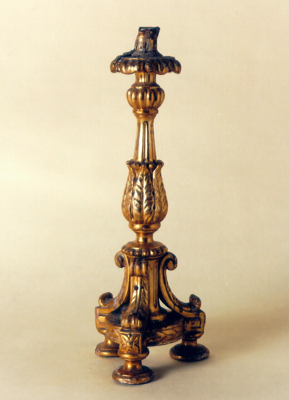 candeliere d'altare, serie - produzione siciliana (Seconda metà sec. XVIII)