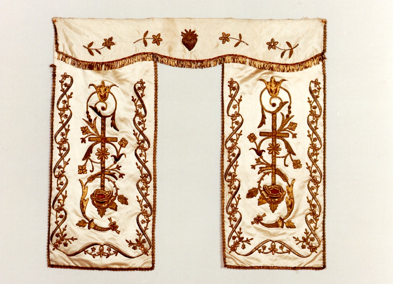 conopeo di tabernacolo - a cortina doppia - manifattura siciliana (sec. XIX)