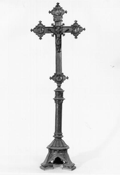 croce d'altare, serie - ambito toscano (fine/inizio secc. XIX/ XX)