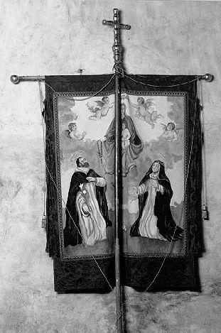 Madonna del Rosario con San Domenico, Santa Chiara, il SS. Sacramento, San Cornelio, San Cipriano (stendardo processionale) - manifattura italiana (sec. XX)