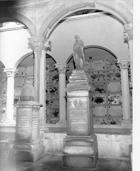 monumento funebre - bottega toscana (fine sec. XIX)