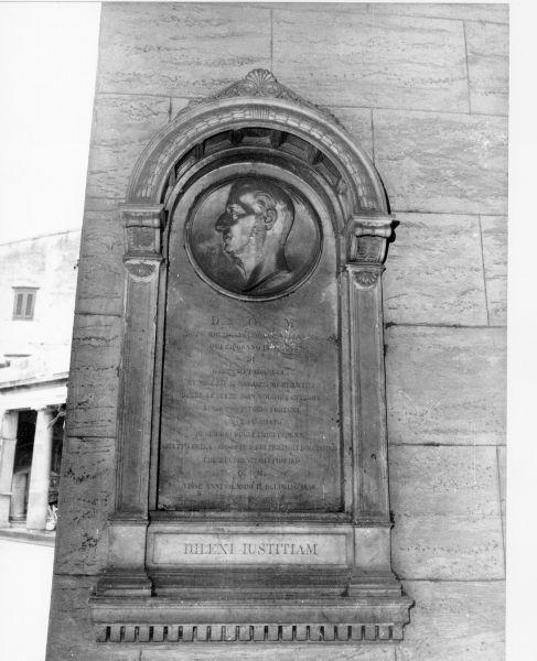 monumento funebre - bottega toscana (metà sec. XIX)