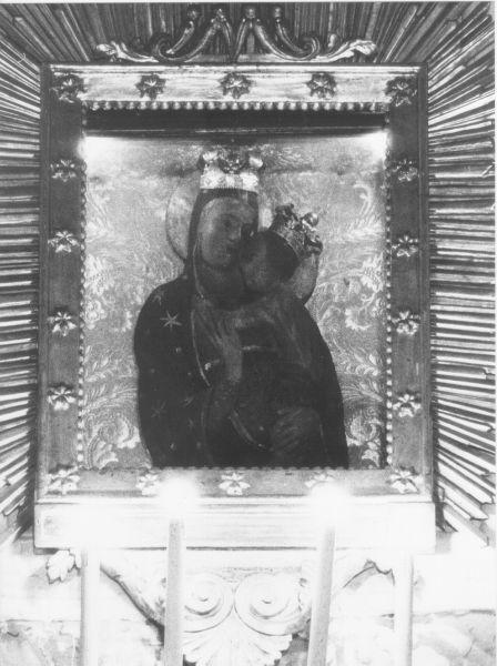 Madonna con Bambino (scultura, elemento d'insieme) - bottega toscana (metà sec. XV)