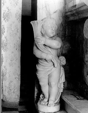 PUTTO CON CORNUCOPIA (statua) - ambito apuoversiliese (sec. XVII)