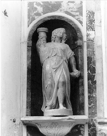 ANGELO REGGICANDELABRO (statua, serie) - ambito apuoversiliese (sec. XVI)