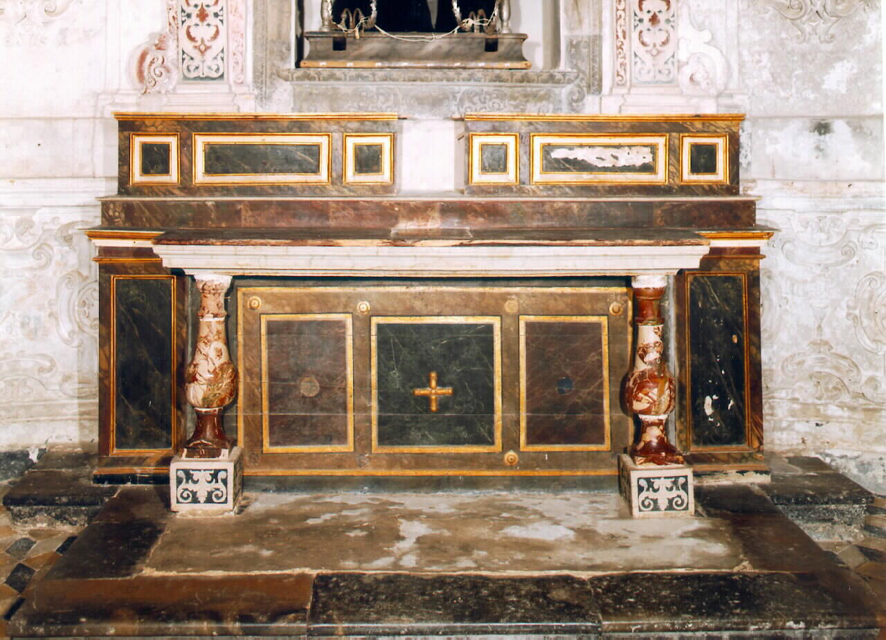 altare - a blocco - produzione siciliana (Metà sec. XIX)