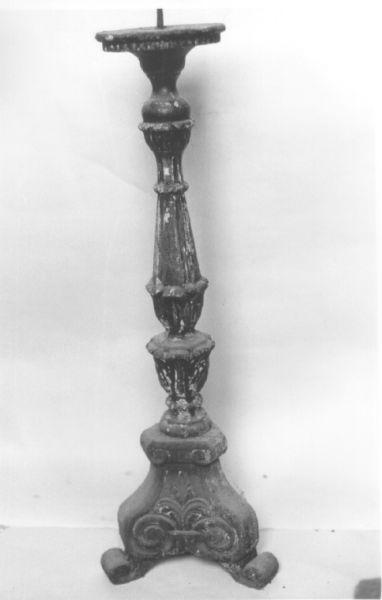 candelabro, serie - bottega ligure (prima metà sec. XVIII)