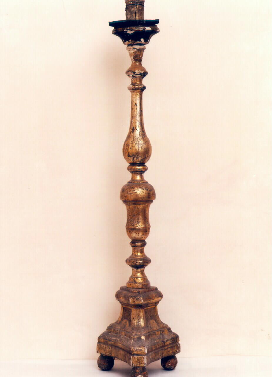 candelabro d'altare, serie - produzione siciliana (Seconda metà sec. XVIII)