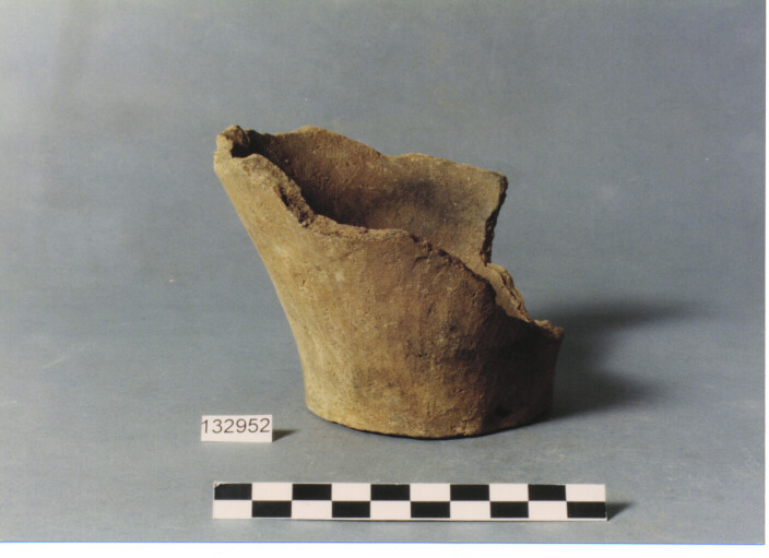 VASO A FONDO PIANO (FRAMMENTO) (JOMON)