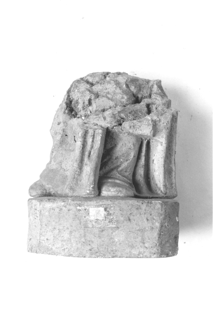 Santo (scultura, frammento) di Cacciatori Benedetto (secondo quarto sec. XIX)