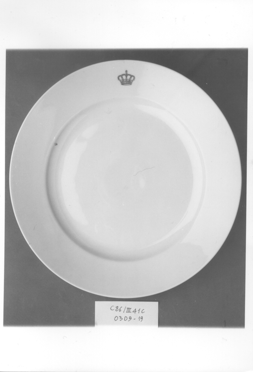 piatto da portata, serie di Manifattura Richard-Ginori (primo quarto sec. XX)
