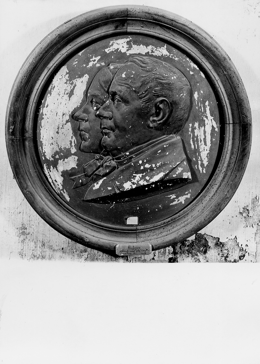 ritratto di Antonio Palizzi e Doralice Del Greco, ritratto d'uomo di profilo (rilievo) di Balzicco Alfonso (sec. XIX)