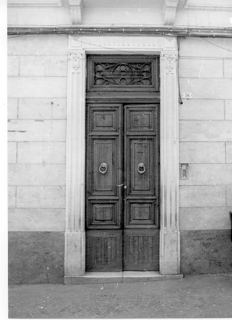 portale, opera isolata - bottega Italia centrale (secc. XIX/ XX)