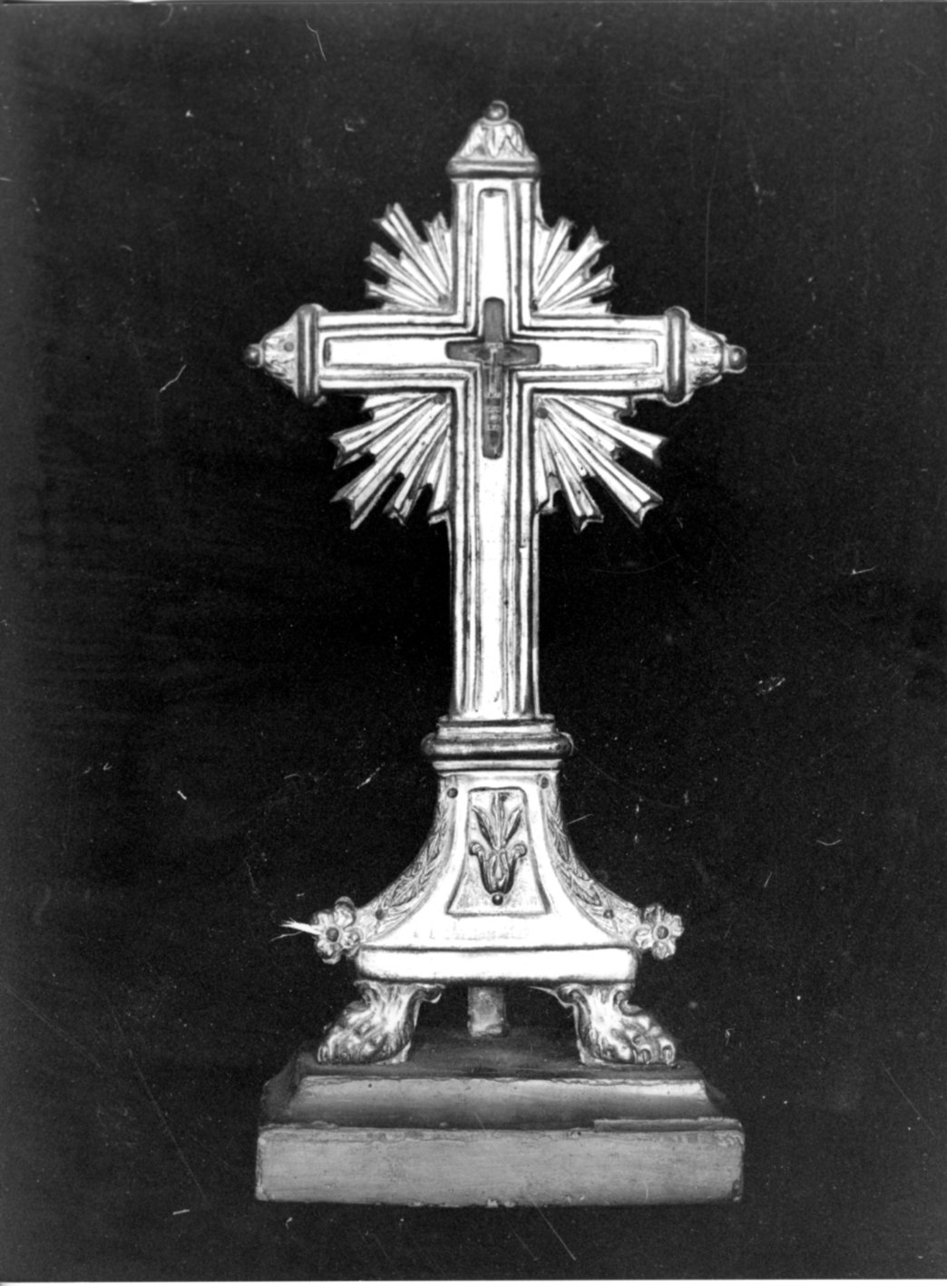 croce d'altare, opera isolata - bottega Italia centrale (sec. XIX)