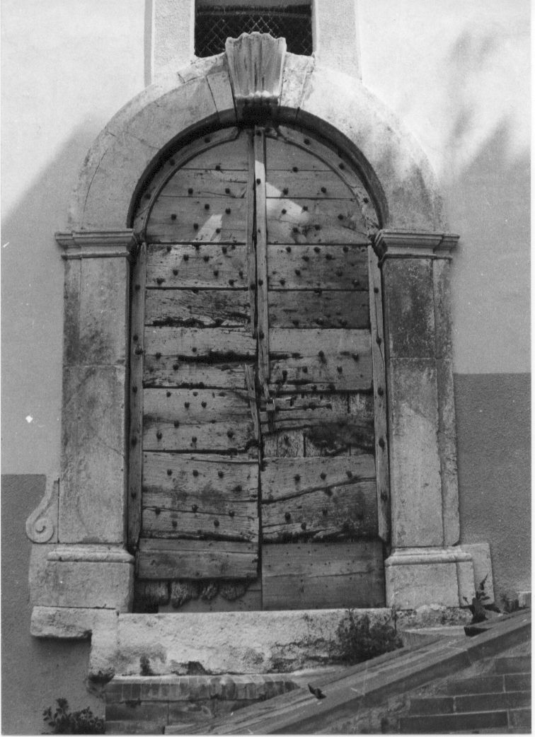 elementi decorativi, voluta (portale, elemento d'insieme) - bottega Italia centrale (sec. XVIII)