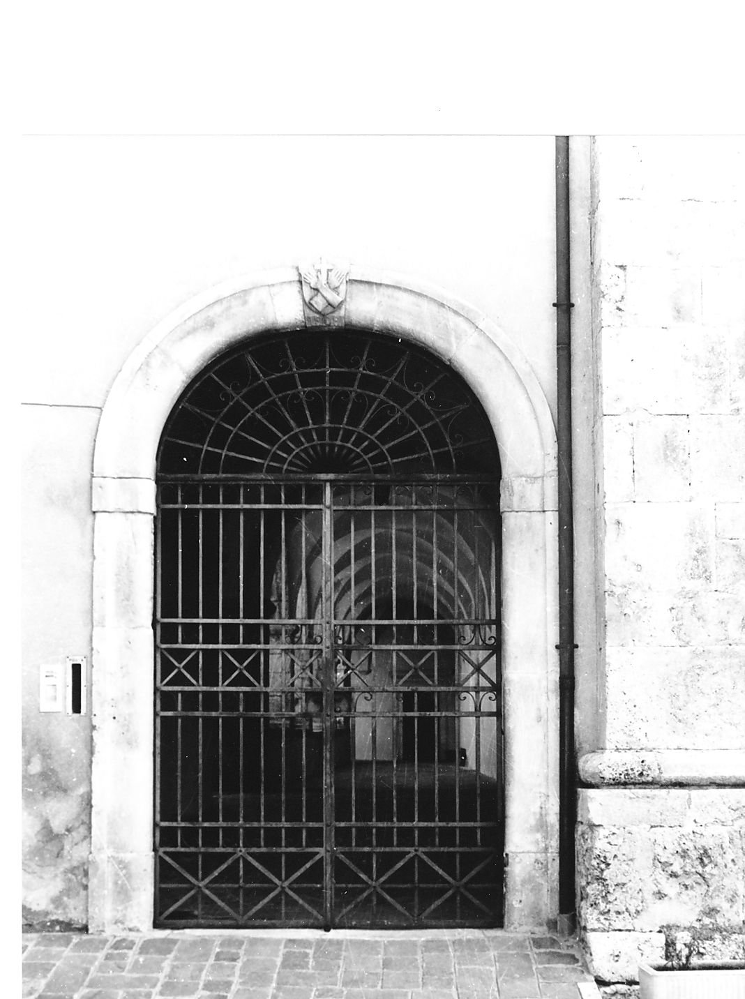 portale, opera isolata - ambito Italia centrale (sec. XX)