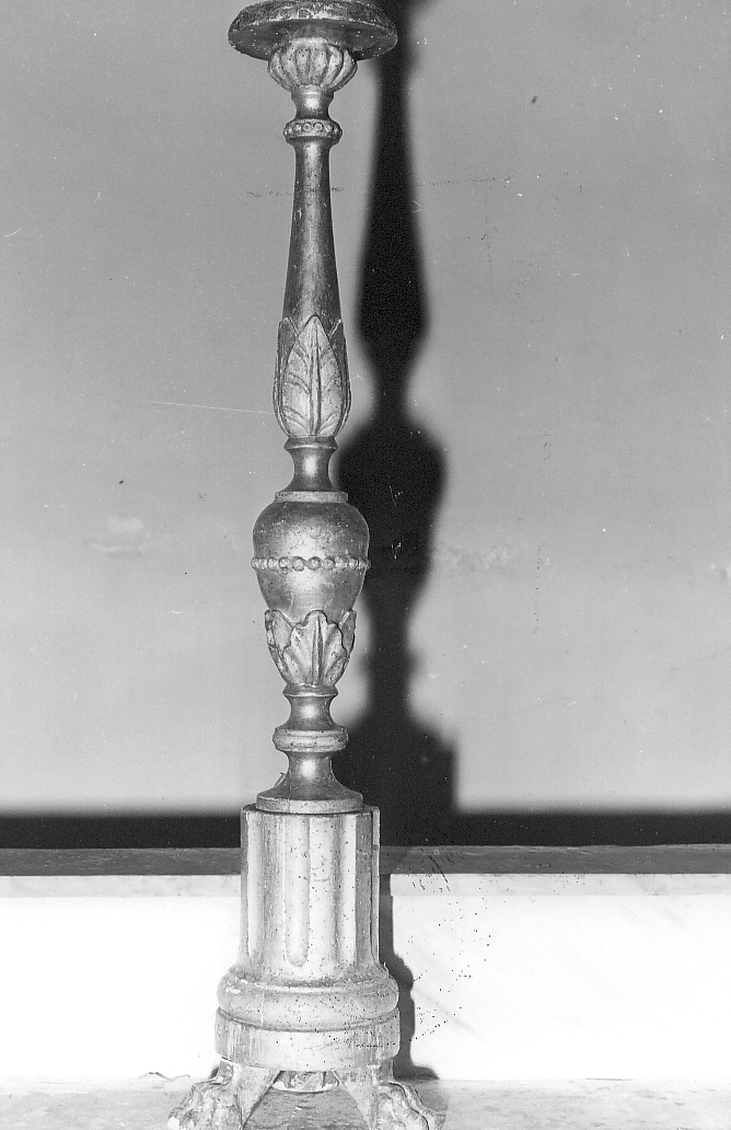 candeliere d'altare, serie - bottega aquilana (sec. XIX)