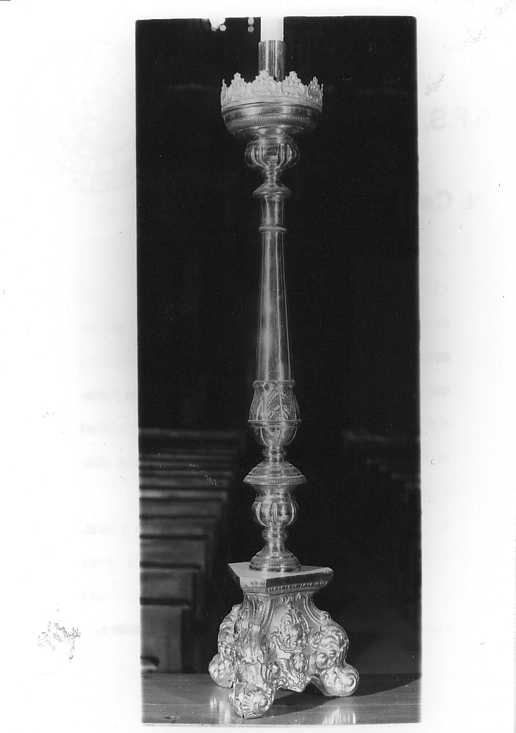 candeliere d'altare, serie - bottega abruzzese (sec. XVIII)