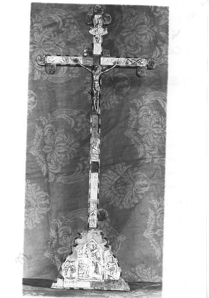 croce d'altare, opera isolata - bottega abruzzese (sec. XVII)