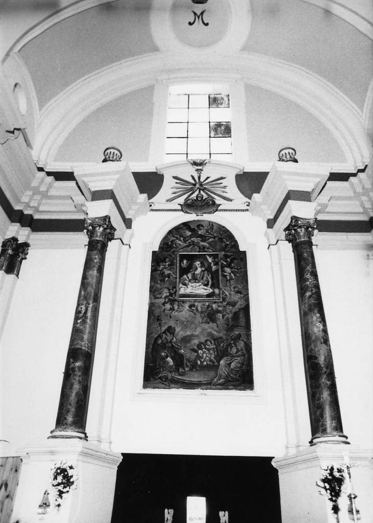 Motivo decorativo a finto marmo, Colomba dello Spirito Santo, monogramma mariano (decorazione plastico-pittorica) - ambito dell'Italia centrale (seconda metà sec. XVIII)