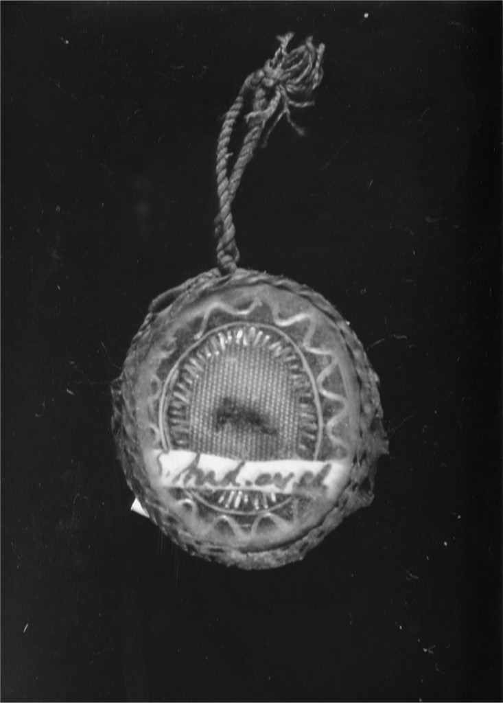 Motivi decorativi astratti (reliquiario a capsula - a pendente) - produzione napoletana (sec. XVIII)