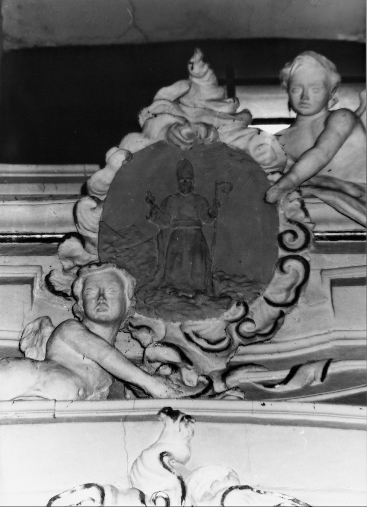 Angeli reggiclipeo (statua, serie) di Mambrini C (sec. XVIII)