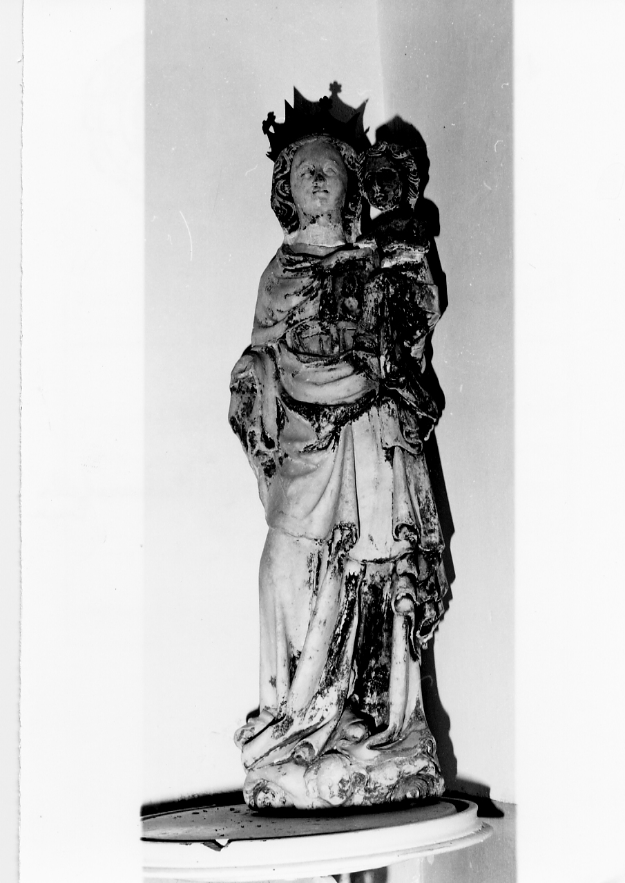 Madonna della baia, Madonna con Bambino (gruppo scultoreo, opera isolata) - ambito Italia centro-meridionale (sec. XV)