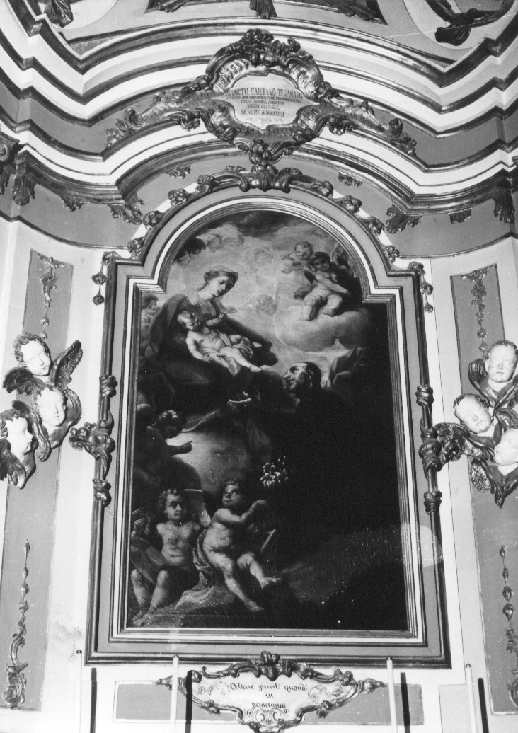 Madonna con Bambino venerata da S. Gaetano da Thiene (dipinto) - produzione napoletana (sec. XVIII)