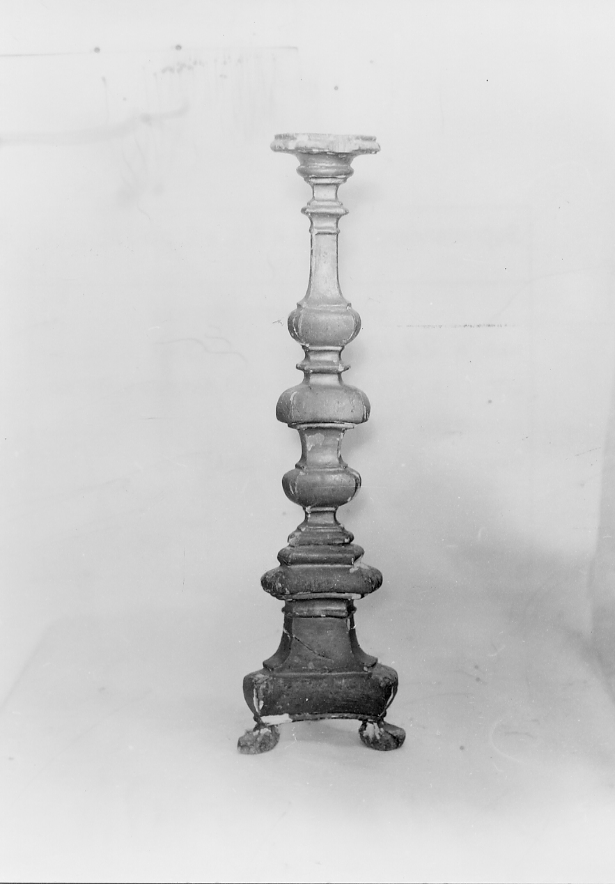 candeliere, opera isolata - bottega abruzzese (sec. XIX)