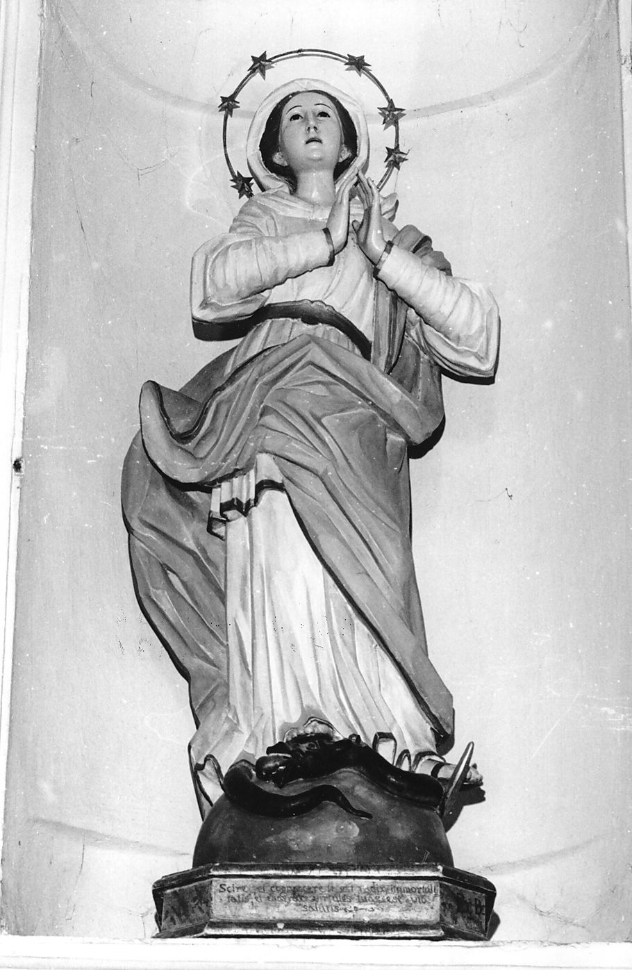 Madonna Immacolata orante (statua, opera isolata) - ambito Italia centrale (sec. XVIII)
