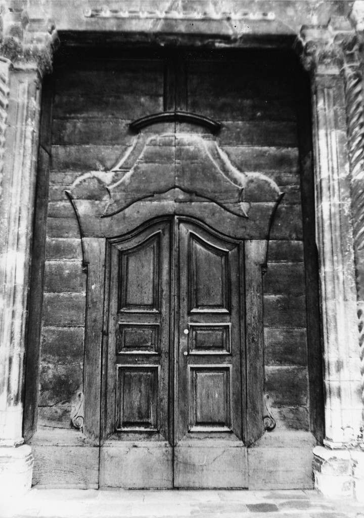 porta, elemento d'insieme - ambito abruzzese (seconda metà sec. XVIII)