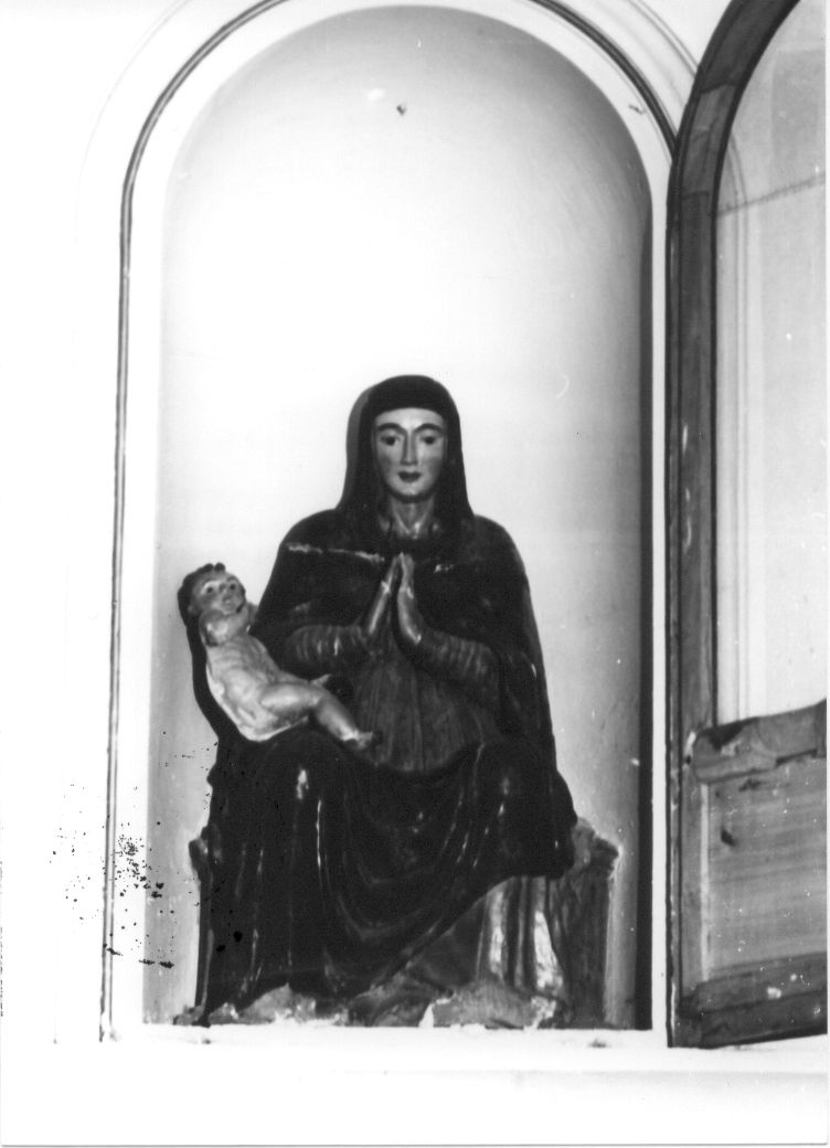 Madonna con Bambino (statua, opera isolata) - bottega Italia centrale (sec. XVII)