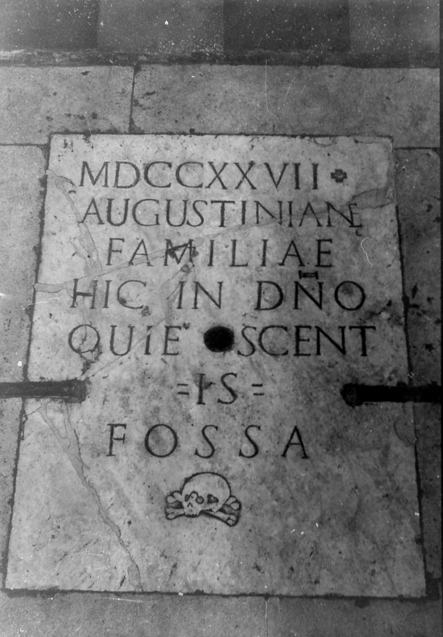 lapide tombale - ambito Italia centrale (sec. XVIII)