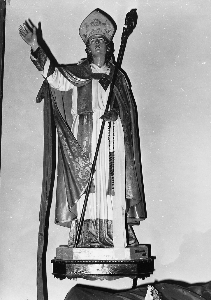 SANT'EUTIZIO (statua, opera isolata) di Malecore Giuseppe (sec. XX)