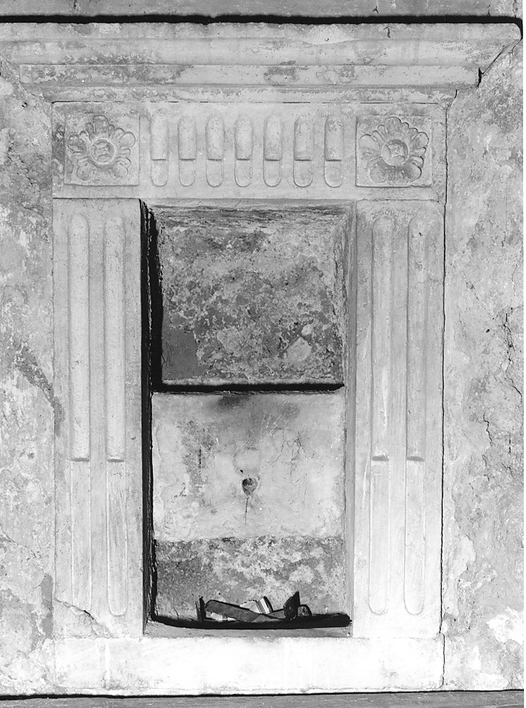 lavabo da sacrestia, opera isolata - bottega Italia centrale (sec. XVII)