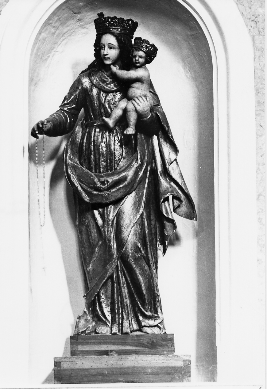 Madonna con Bambino (gruppo scultoreo, opera isolata) - ambito abruzzese (ultimo quarto sec. XVII)