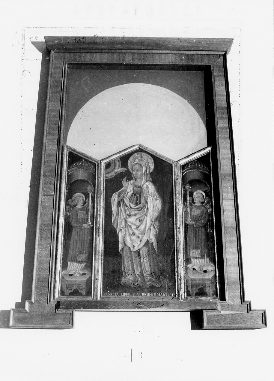 Santa Liberata vergine e martire e angeli reggicandelabro (trittico, opera isolata) di Plonio A. F (attribuito) (sec. XVI)