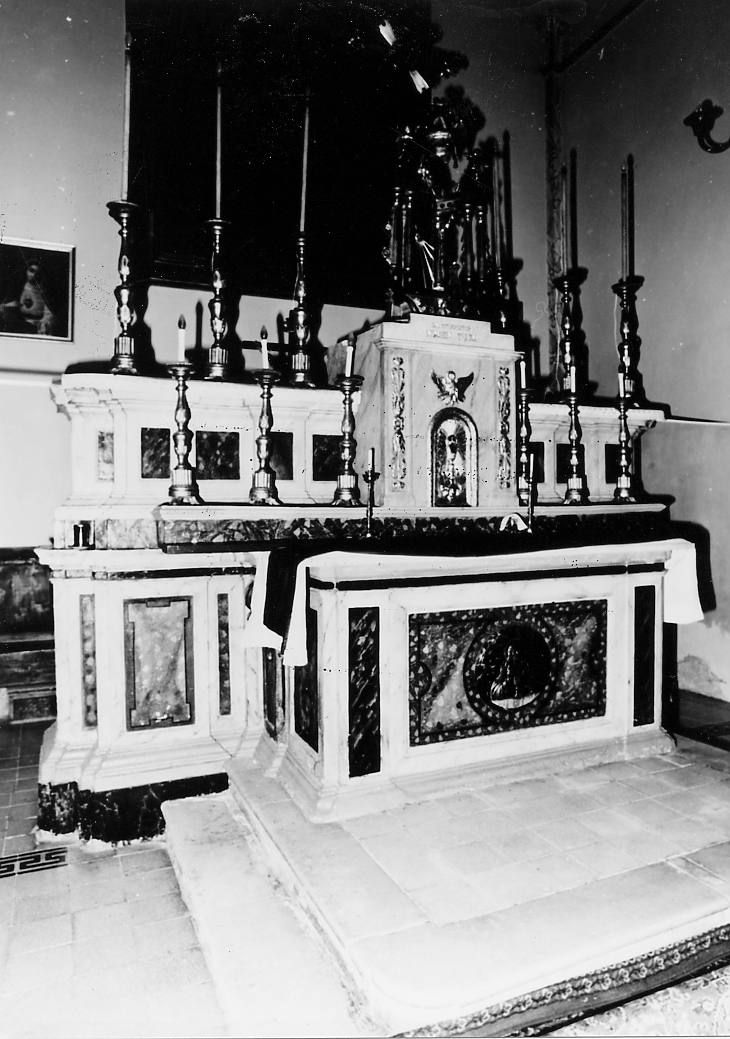 altare maggiore - ambito Italia centrale (sec. I)