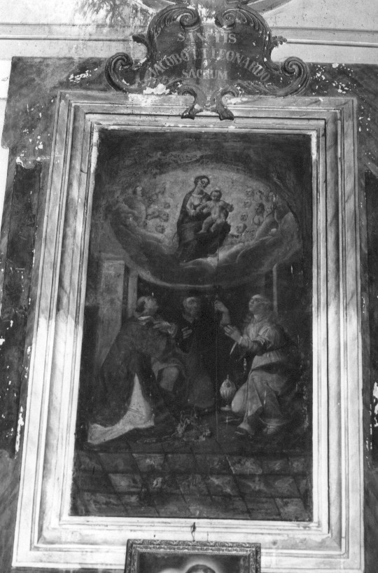 Madonna con Bambino in gloria e San Giacomo e San Leonardo (dipinto, opera isolata) - bottega Italia centrale (sec. XIX)