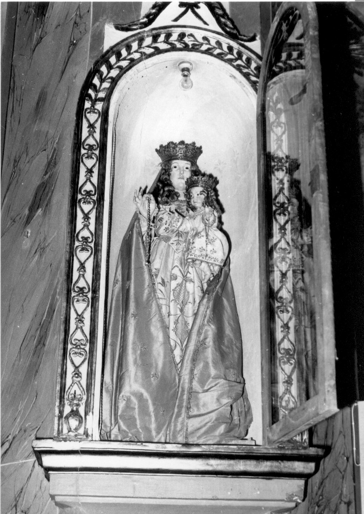 Madonna del Rosario (statua, opera isolata) - bottega Italia centrale (sec. XIX)