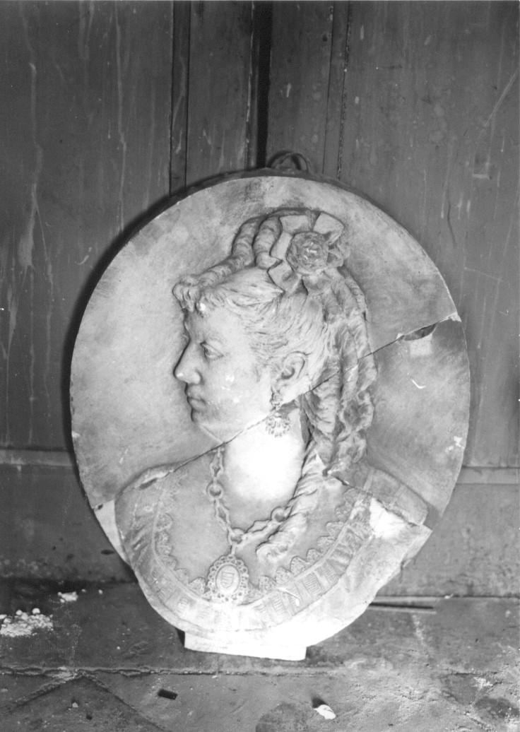 Giuseppina Rossi Sorricchio, ritratto femminile (medaglione, opera isolata) di Pagliaccetti Raffaello (attribuito) (sec. XIX)