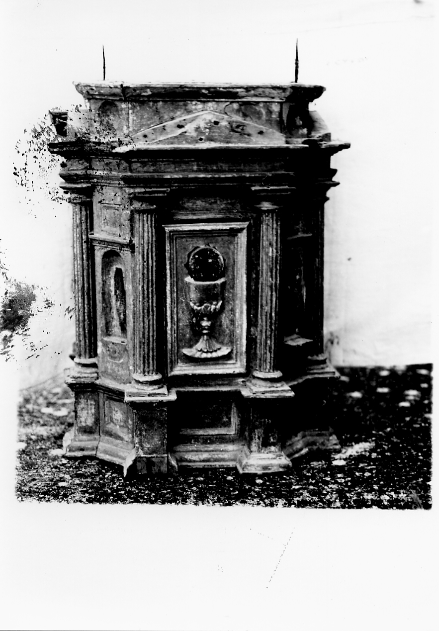 tabernacolo - a tempietto, opera isolata - ambito Italia centrale (fine/inizio secc. XVII/ XVIII)