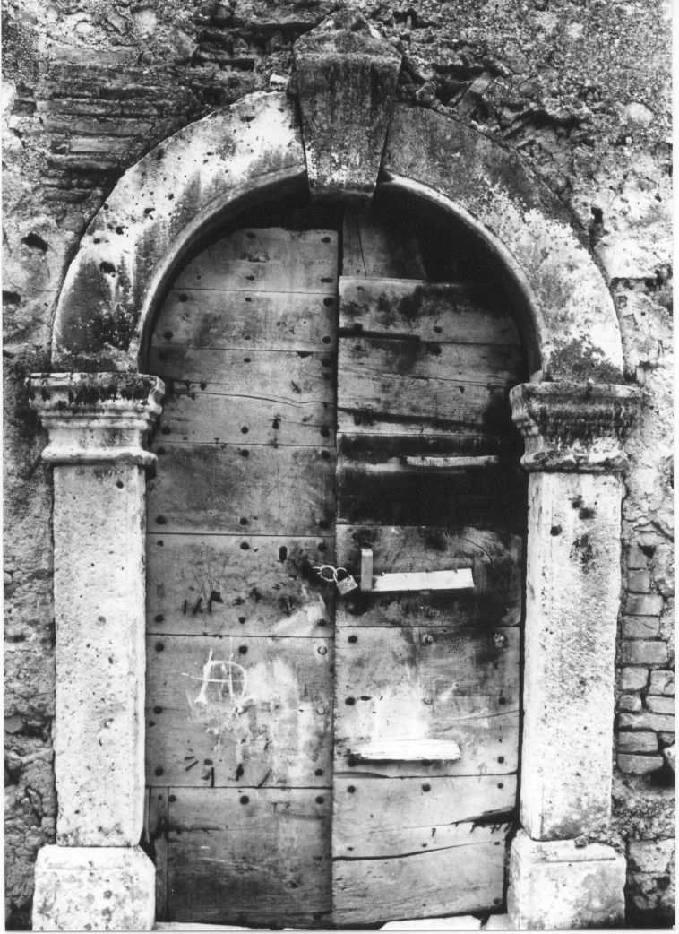 portale, elemento d'insieme - bottega abruzzese (sec. I)