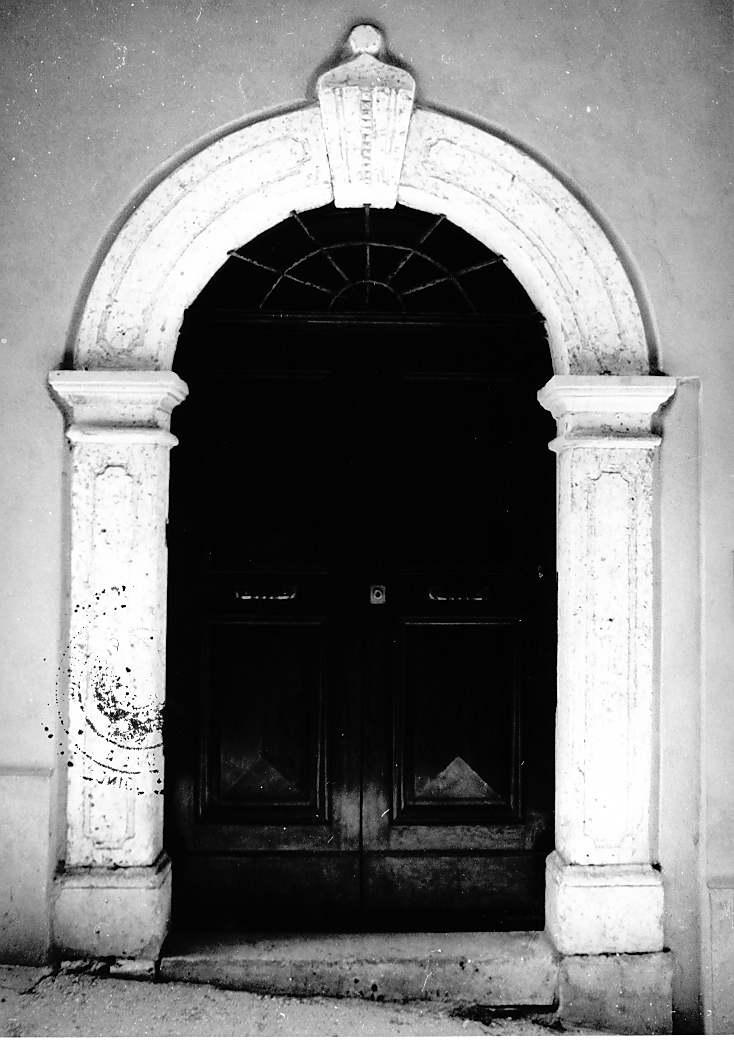 portale, opera isolata - bottega abruzzese (metà sec. XIX)