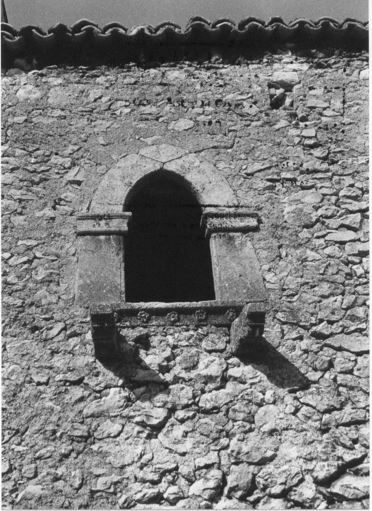 finestra, opera isolata - bottega abruzzese (sec. XV)